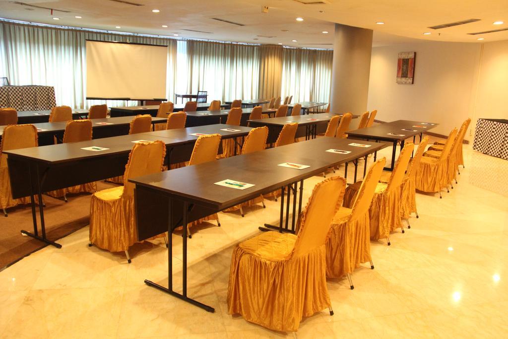 Nam Center Hotel Kemayoran Cakarta Dış mekan fotoğraf